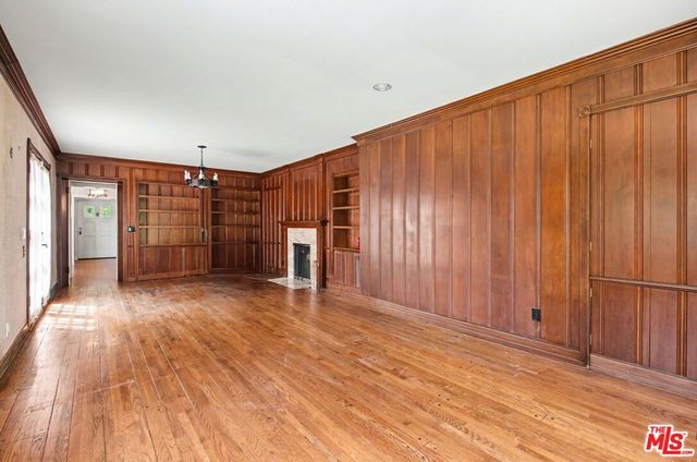 608 Trenton Drive, Beverly Hills, CA 90210