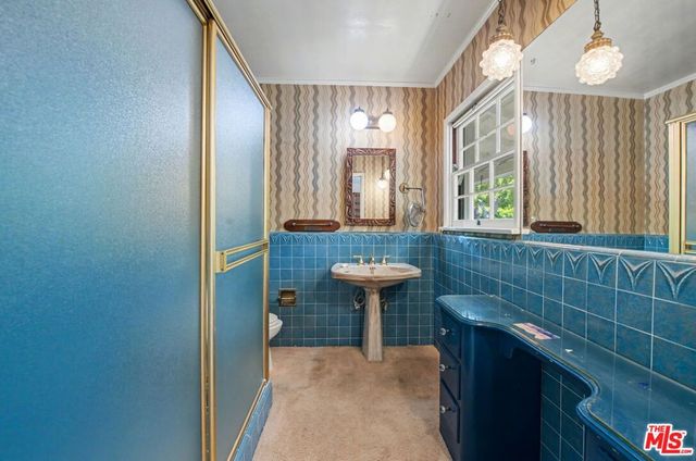 608 Trenton Drive, Beverly Hills, CA 90210