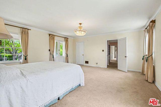 608 Trenton Drive, Beverly Hills, CA 90210