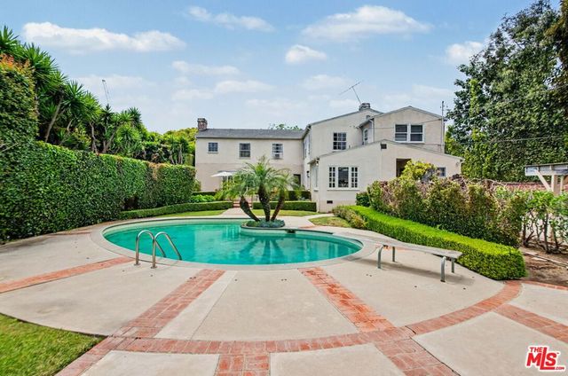 608 Trenton Drive, Beverly Hills, CA 90210