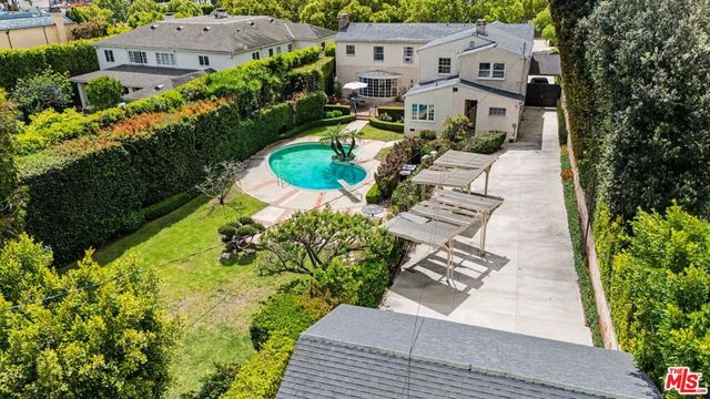 608 Trenton Drive, Beverly Hills, CA 90210