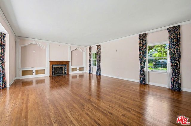 608 Trenton Drive, Beverly Hills, CA 90210