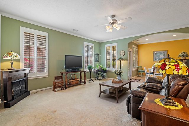 50 S Dylanshire Circle, Conroe, TX 77384