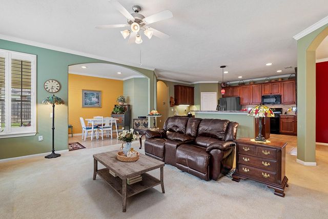 50 S Dylanshire Circle, Conroe, TX 77384