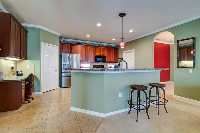 50 S Dylanshire Circle, Conroe, TX 77384