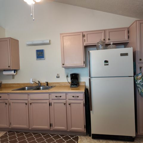 386 Pecos Loop SE, Rio Rancho, NM 87124