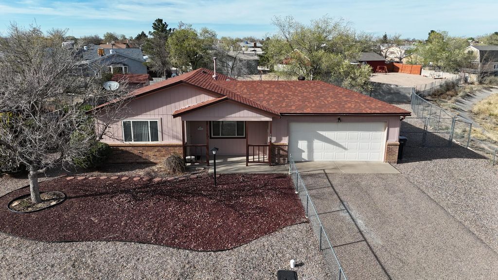 386 Pecos Loop SE, Rio Rancho, NM 87124