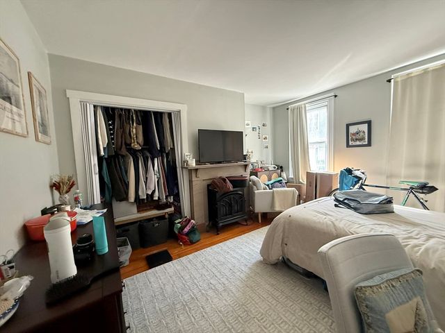 74 Gates St 1, Boston, MA 02127