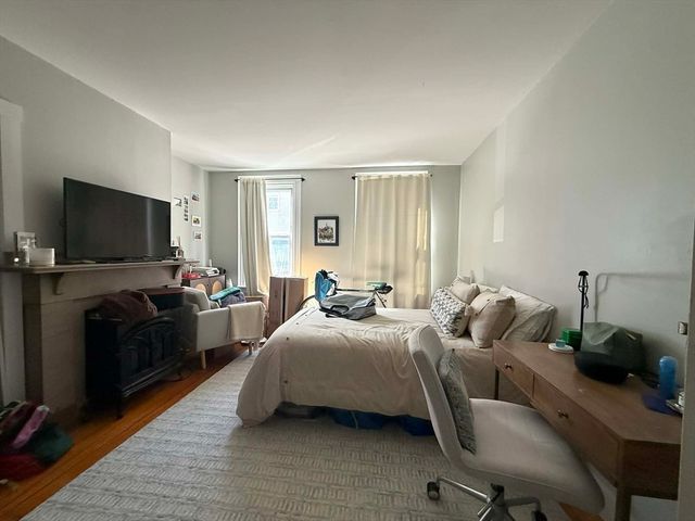 74 Gates St 1, Boston, MA 02127