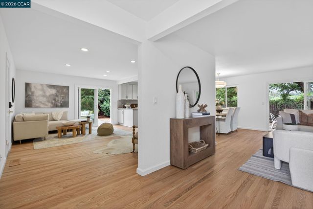 887 Appaloosa Dr, Walnut Creek, CA 94596