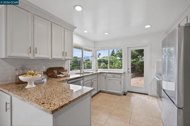 887 Appaloosa Dr, Walnut Creek, CA 94596