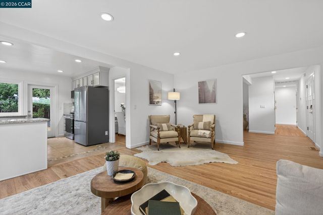 887 Appaloosa Dr, Walnut Creek, CA 94596