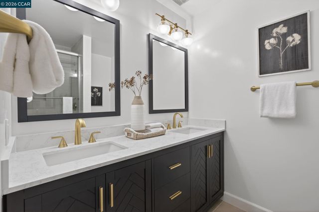 887 Appaloosa Dr, Walnut Creek, CA 94596