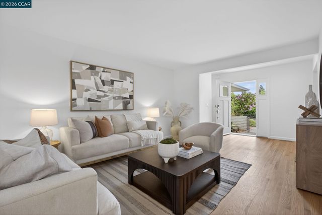 887 Appaloosa Dr, Walnut Creek, CA 94596