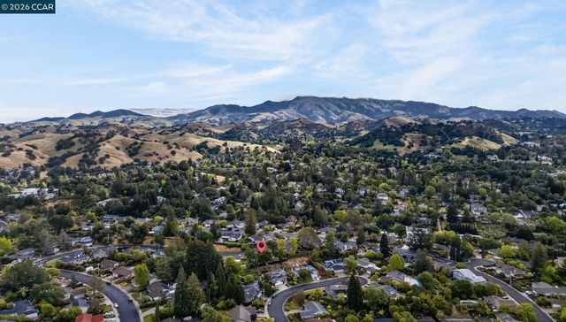 887 Appaloosa Dr, Walnut Creek, CA 94596