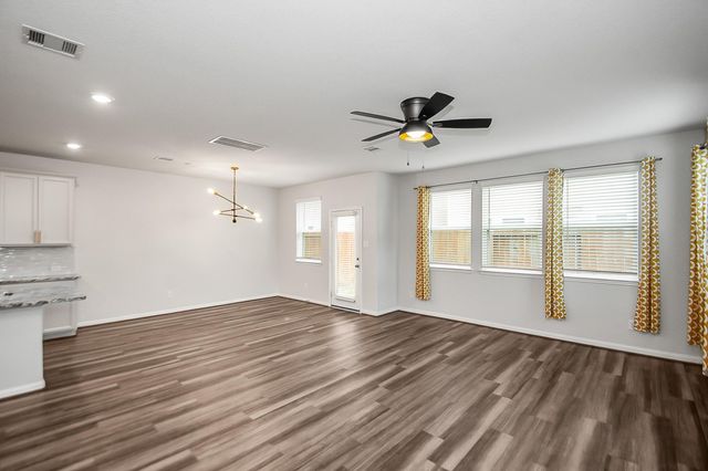 5527 Cuerta Street, Houston, TX 77023