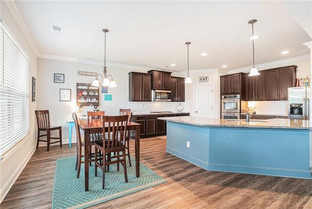 509 Georgia Circle, Loganville, GA 30052