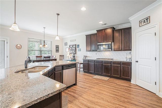 509 Georgia Circle, Loganville, GA 30052