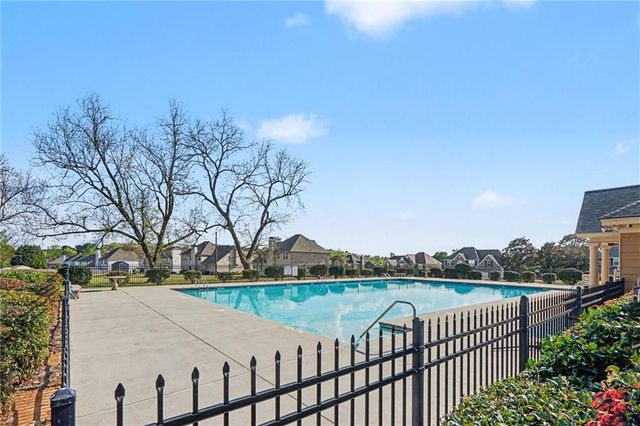 509 Georgia Circle, Loganville, GA 30052