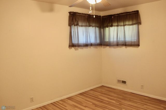 509 24th Avenue N, Fargo, ND 58102