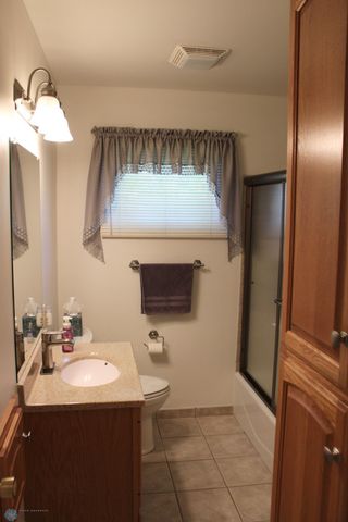 509 24th Avenue N, Fargo, ND 58102