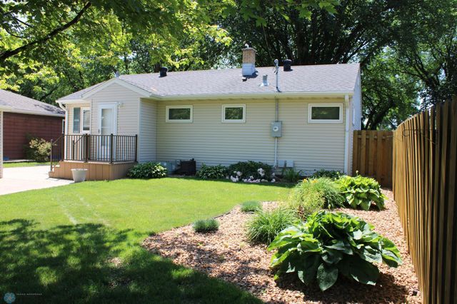 509 24th Avenue N, Fargo, ND 58102