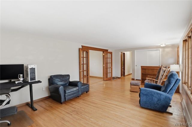 18 Hoover Parkway, Lockport City, NY 14094