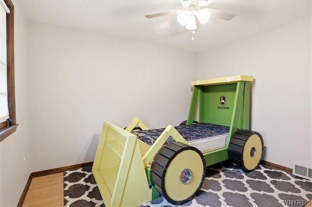 18 Hoover Parkway, Lockport City, NY 14094