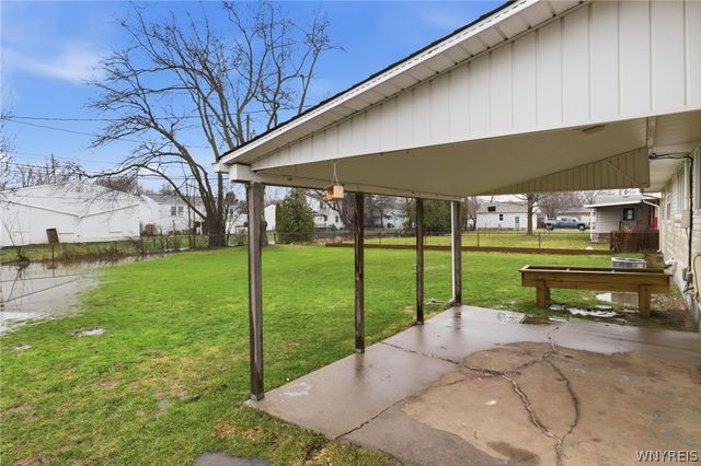 18 Hoover Parkway, Lockport City, NY 14094