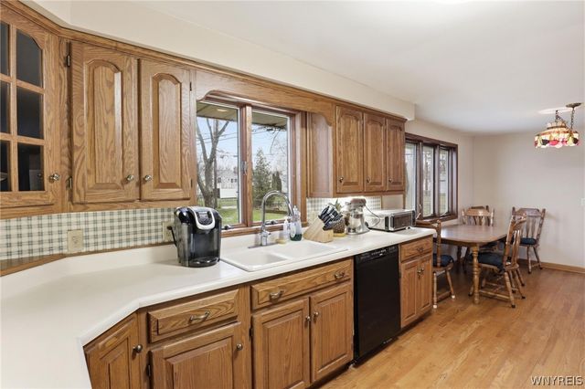 18 Hoover Parkway, Lockport City, NY 14094