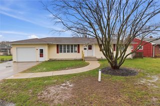 18 Hoover Parkway, Lockport City, NY 14094