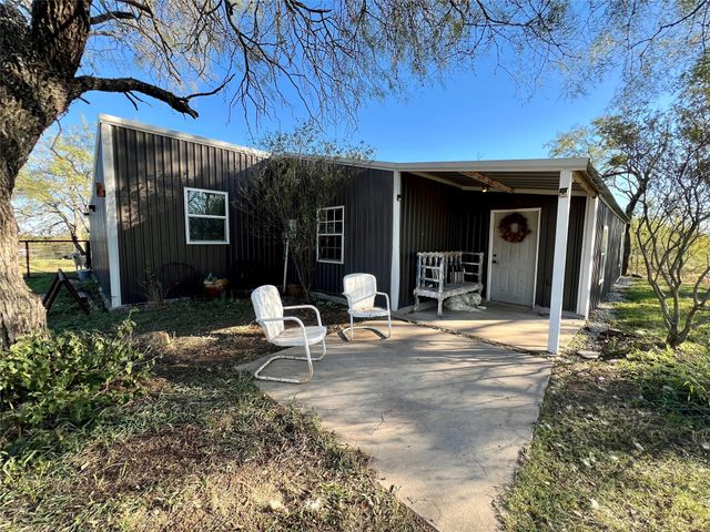 544 Hcr 2122 W, Aquilla, TX 76622