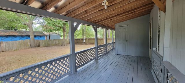 17308 Valley Lane, Conroe, TX 77306