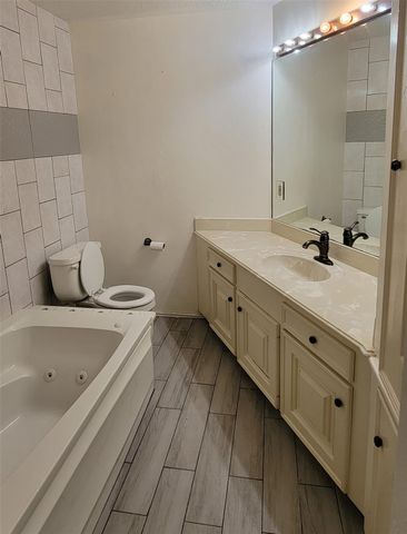 17308 Valley Lane, Conroe, TX 77306