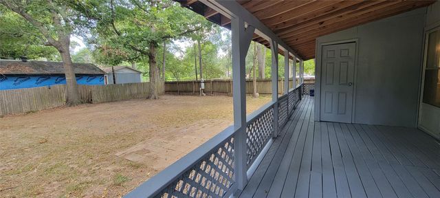 17308 Valley Lane, Conroe, TX 77306