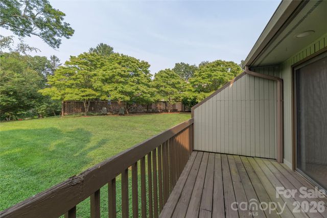 30 Maple Ridge Lane, Asheville, NC 28806