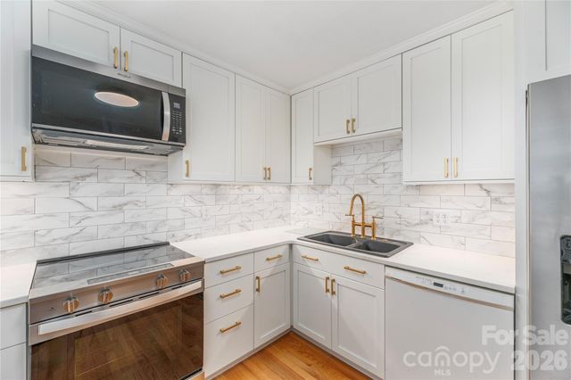 30 Maple Ridge Lane, Asheville, NC 28806