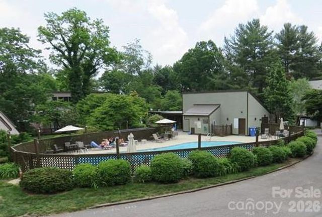 30 Maple Ridge Lane, Asheville, NC 28806
