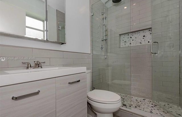 19500 SW 97th Pl, Cutler Bay, FL 33157