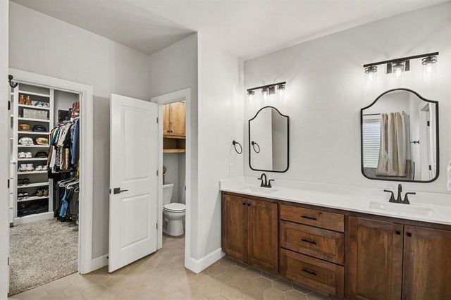 180 Meadow Lark Lane, Blanchard, OK 73010