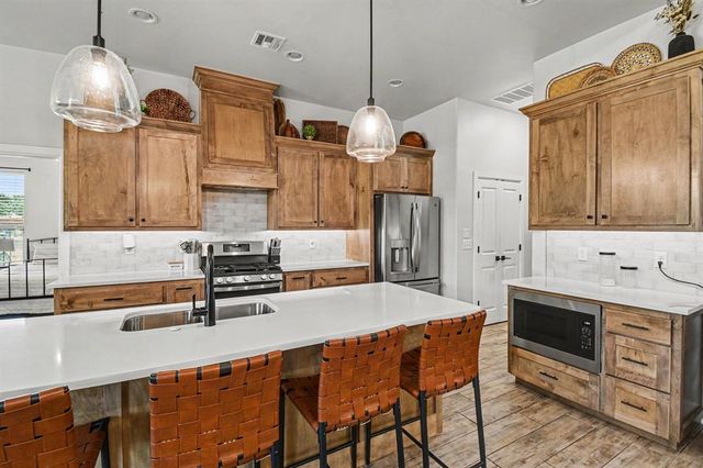 180 Meadow Lark Lane, Blanchard, OK 73010