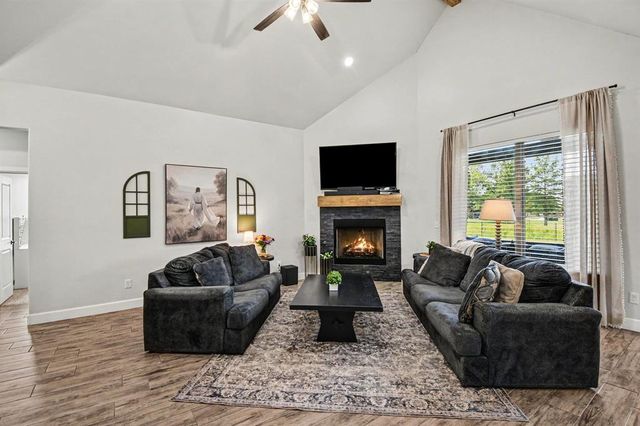180 Meadow Lark Lane, Blanchard, OK 73010