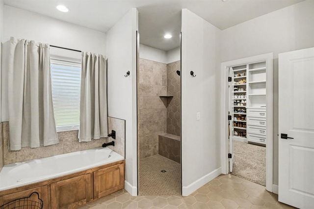 180 Meadow Lark Lane, Blanchard, OK 73010