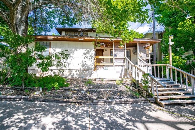 2400 Thornton RD B, Austin, TX 78704