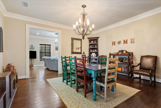 901 N Magnolia Avenue, Hubbard, TX 76648