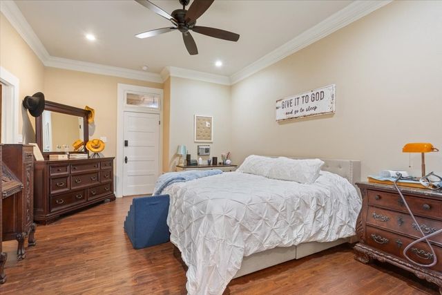 901 N Magnolia Avenue, Hubbard, TX 76648