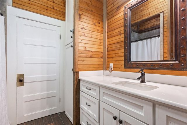 901 N Magnolia Avenue, Hubbard, TX 76648