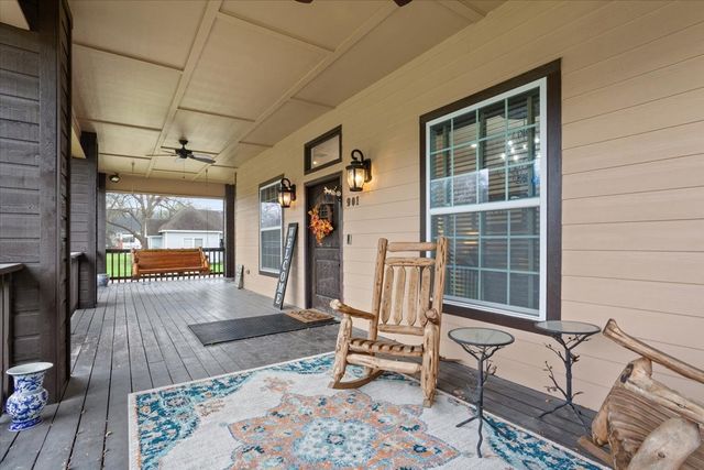 901 N Magnolia Avenue, Hubbard, TX 76648