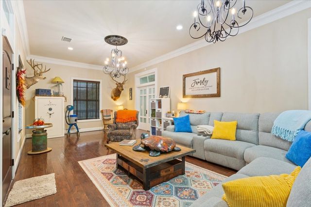 901 N Magnolia Avenue, Hubbard, TX 76648