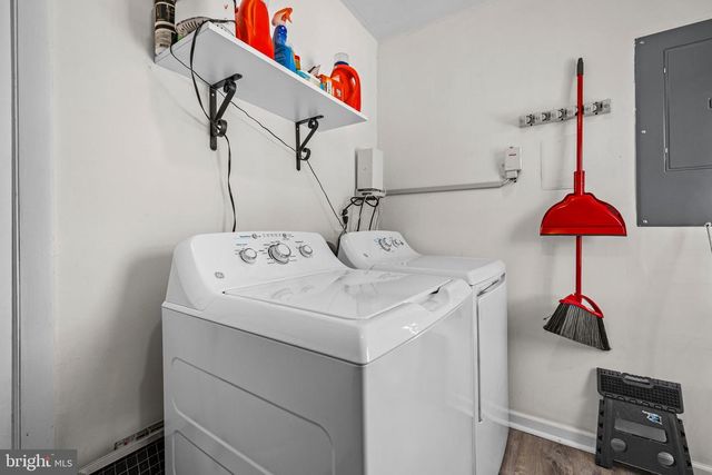 4103 MEADOW HILL LN, Fairfax, VA 22033